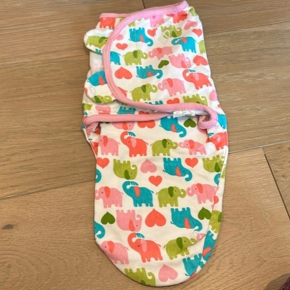 Swaddle me Velcro swaddle size small